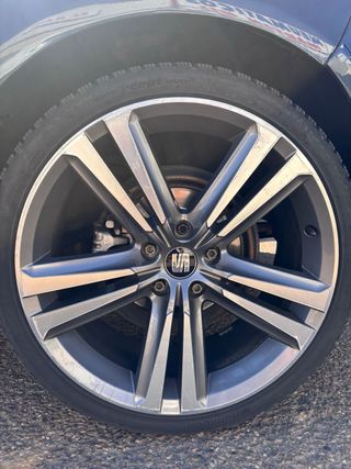 Llantas SEAT León Cupra 19 5x112 neumático hankook