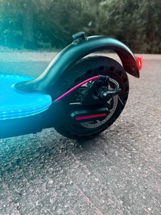 Patinete Eléctrico hasta 30 km Nuevo con luz led 