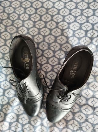 Zapatos de tacón negros talla 35
