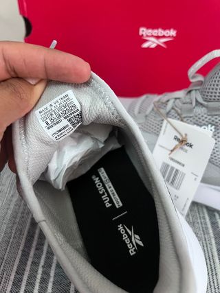 Zapatillas Reebok talla 38.5 a estrenar 