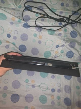 PS4 Slim Negra + GTA V + FC25 + Monitor 24