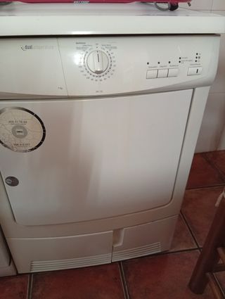 Secadora Blanca 7 Kg
