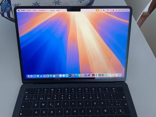 MacBook Air 13 M4 (2025)