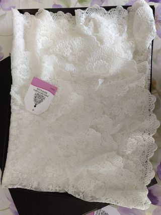 Mantilla de fallera blanca a estrenar 