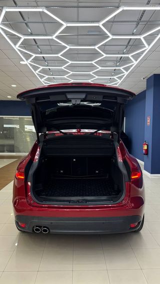 Jaguar F-Pace R-Sport
