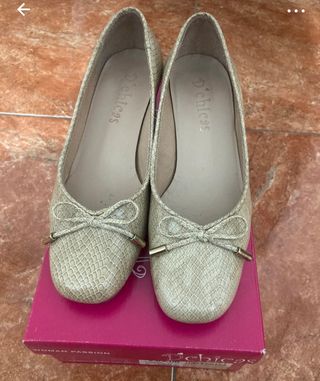 Zapatos D'chicas Beige Talla 36 Charol
