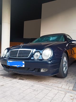 Mercedes-Benz  CLK 2002