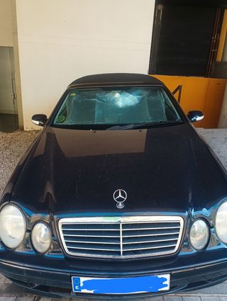 Mercedes-Benz  CLK 2002