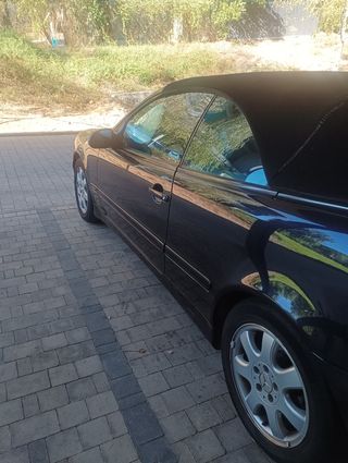 Mercedes-Benz  CLK 2002