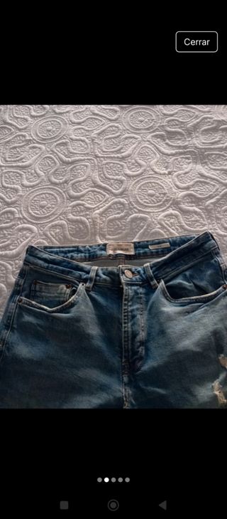 Pantalón vaquero hombre desgastado