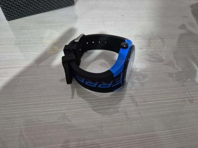 Orologio Ferrari Nero e Blu (prezzo trattabile)