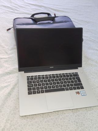 Huawei MateBook (serie con Ryzen 5 5000 )