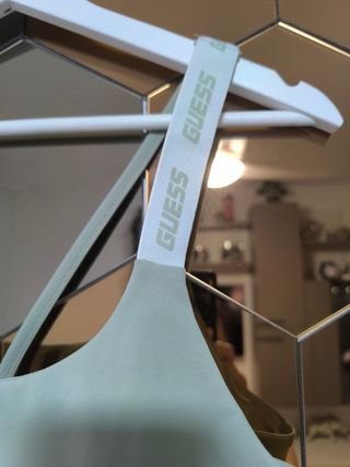 Sujetador deportivo Guess verde