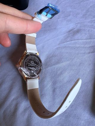 Reloj Casima Mujer Dorado y Blanco
