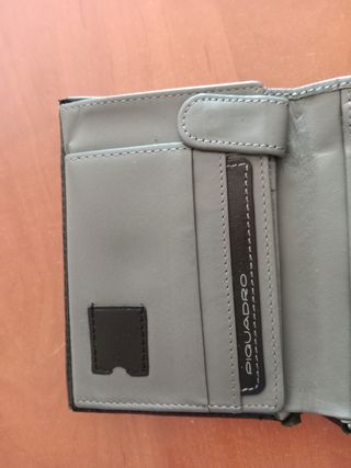Cartera Piquadro Piel Negra y Gris Hombre