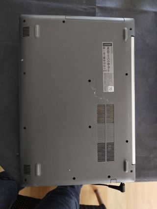 Ordenador portátil Lenovo Plata y Negro