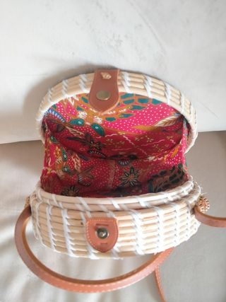 Borsa rotonda in paglia