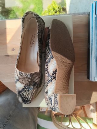 Zapatos planos Amables,piel serpiente. 1puesta