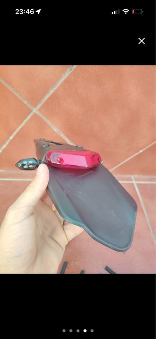 Guardabarros trasero moto con luz LED