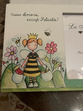 Portafoto bimba con api e fiori