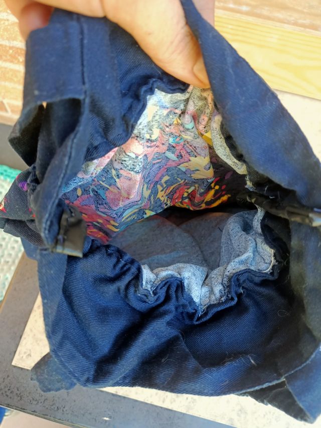 Bolso azul con estampado de mariposas