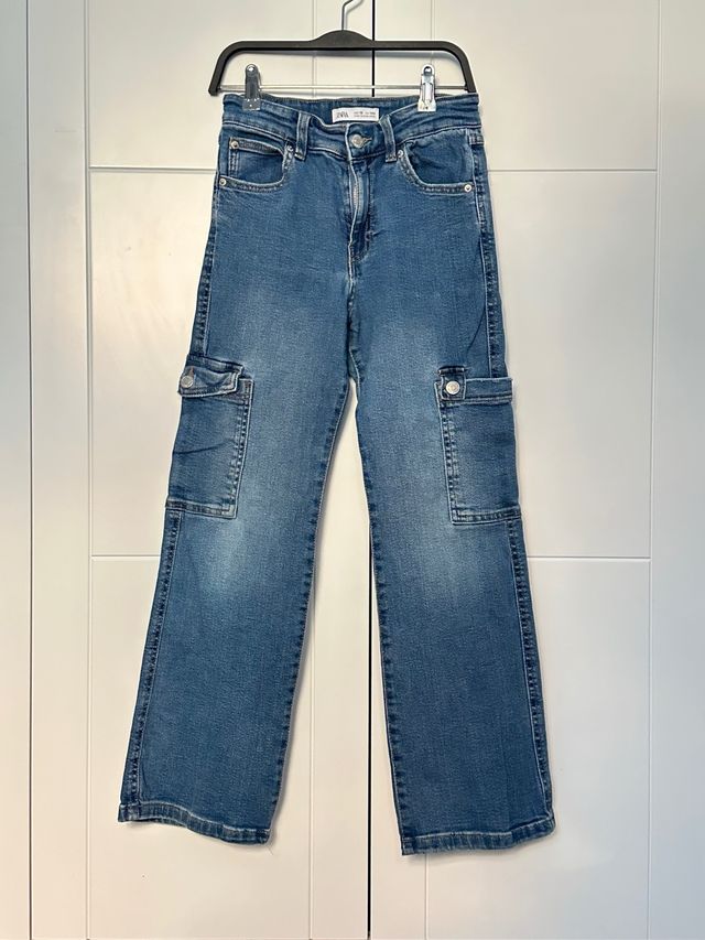 Pantalón vaquero cargo Zara
