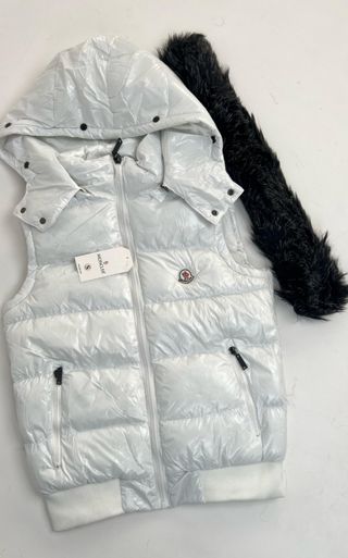 Chaleco Moncler Blanco con Capucha y Pelo