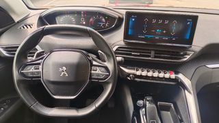 Peugeot 5008 2021