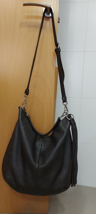 Bolso de piel marrón