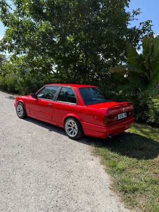 Bmw 335i e30 coupe  231cv M-technic 2  1988