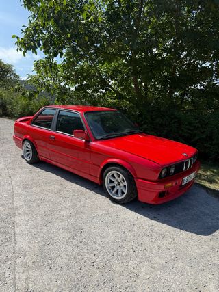 Bmw 335i e30 coupe  231cv M-technic 2  1988