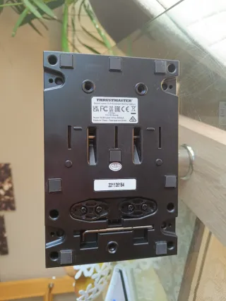 Thrustmaster TCA Boeing Quadrant Edition.