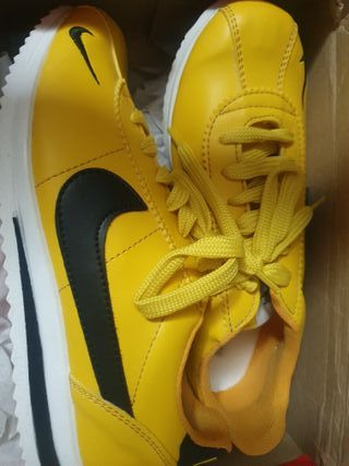 Zapatillas Nike Cortez Amarillas