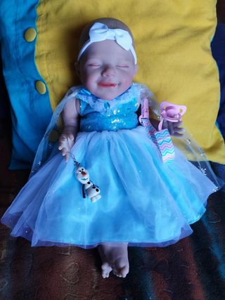 Muñeco bebé con disfraz Elsa Frozen
