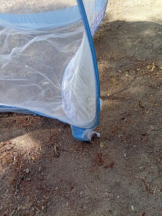 Mosquitera de suelo plegable