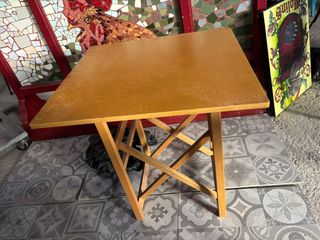 Mesa de madera plegable