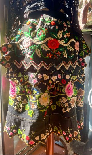 Traje Regional Bordado Siglo XIX