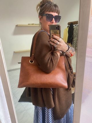 Bolsos de la foto agotados, pregunta disponibles 
