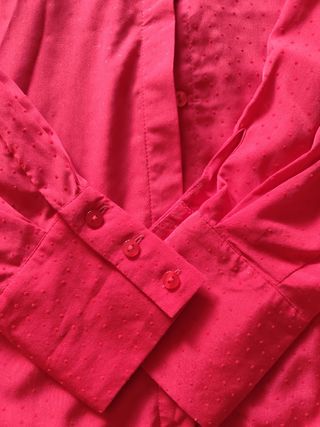Blusa roja elegante