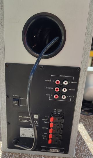 Home cinema Airis 5.1 Twin Subwoofer