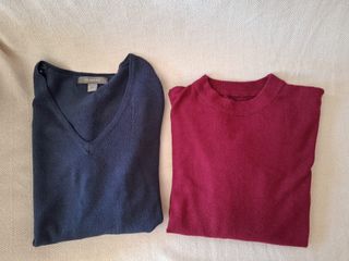 Lote 2 jerseys mujer S (azul) y M (rojo)
