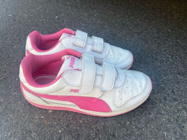 Zapatillas Puma Niña Blancas y Rosas número 34.5