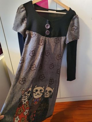 Vestido invierno talla S gatos