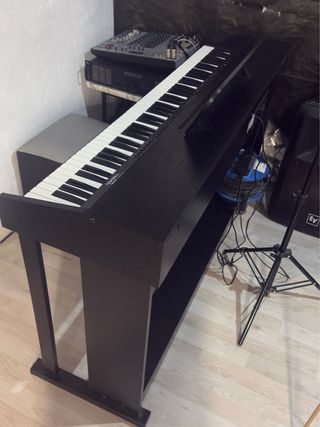 Piano de cola electrico