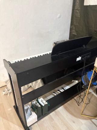 Piano de cola electrico