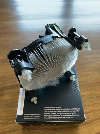 Intel i3-8100 CPU com Cooler