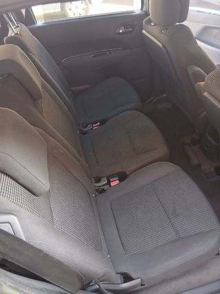 Peugeot 5008 2013