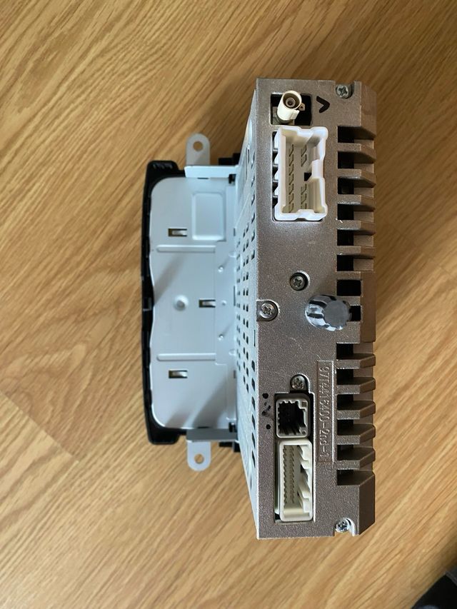 Radio de Coche Negra