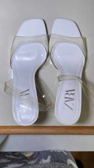 Sandalias Zara Blancas Tacón Transparente