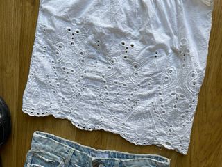 Camisa bordados volantes calados cuello alto T.S
